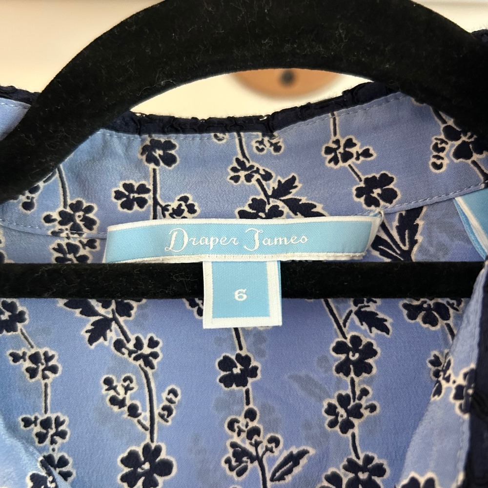 Draper James 100% Silk Floral‎ Blouse Size 6 Long Sleeve Button Down Top - Picture 3 of 6